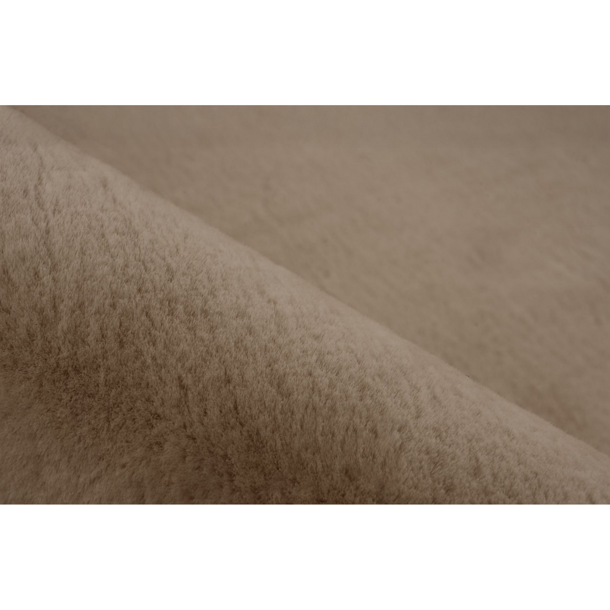 Tapis doux couleur taupe