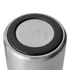 YETI Weinkühler Chrom – Detailansicht Deckel mit eingeprägtem YETI-Logo aus Edelstahl