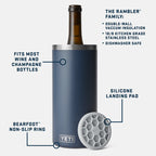 YETI Rambler Weinflaschenk­ühler Navy in Edelstahl mit doppelwandiger Vakuumisolierung und Silikonuntersetzer