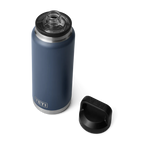 YETI Rambler 36 oz Trinkflasche in Navy Blau mit geöffnetem Chug-Deckel aus Edelstahl