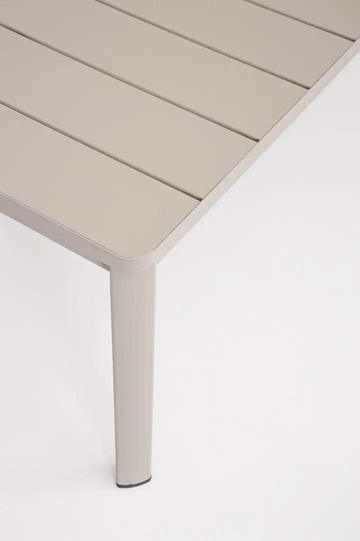 Bizzotto Sitzgruppe Konnor 4-tlg Rattin Beige Couchtisch Detailansicht Latten-Oberflaeche