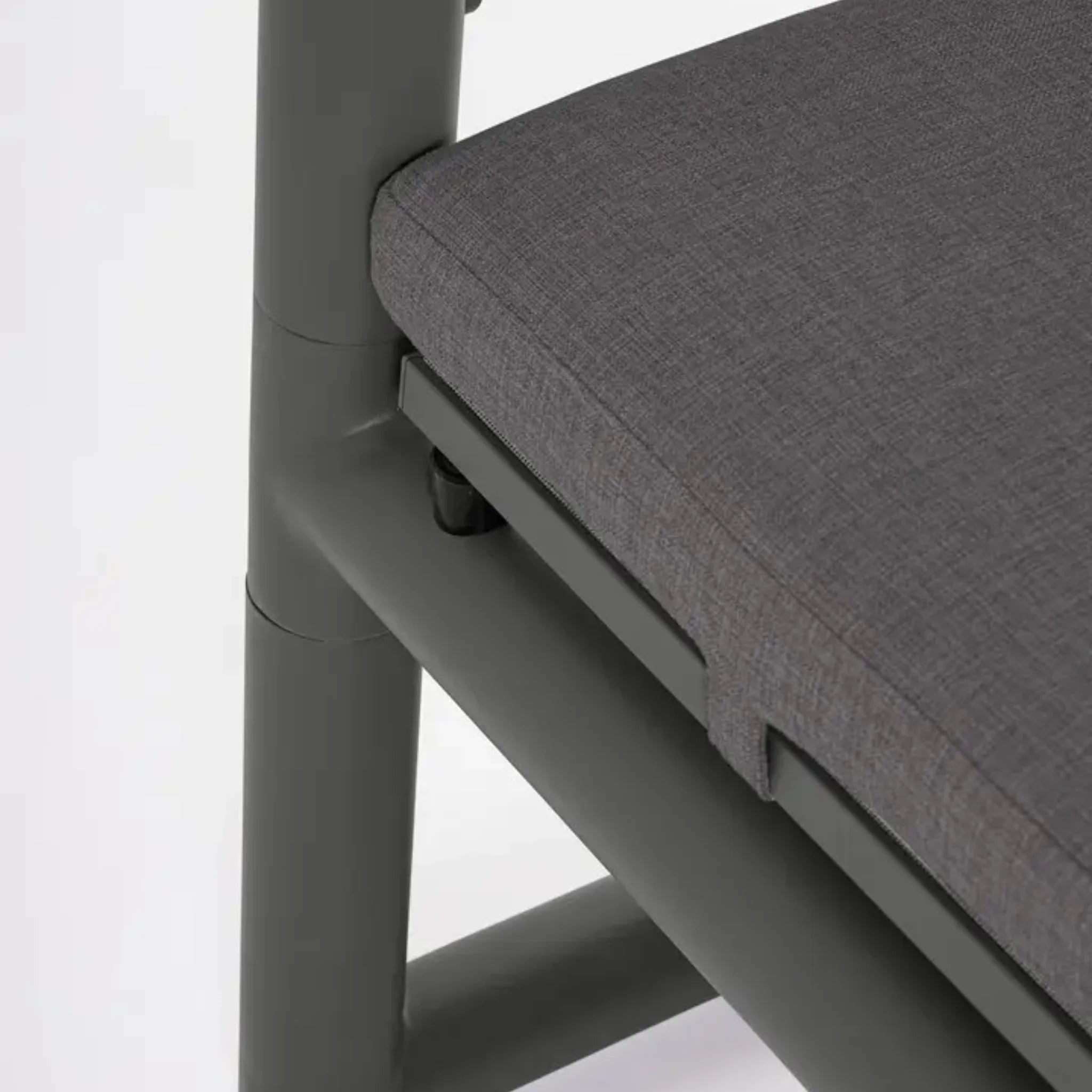 Bizzotto Daybed Konnor Anthrazit - Moderne Liege mit grauem Metallgestell und Polsterung