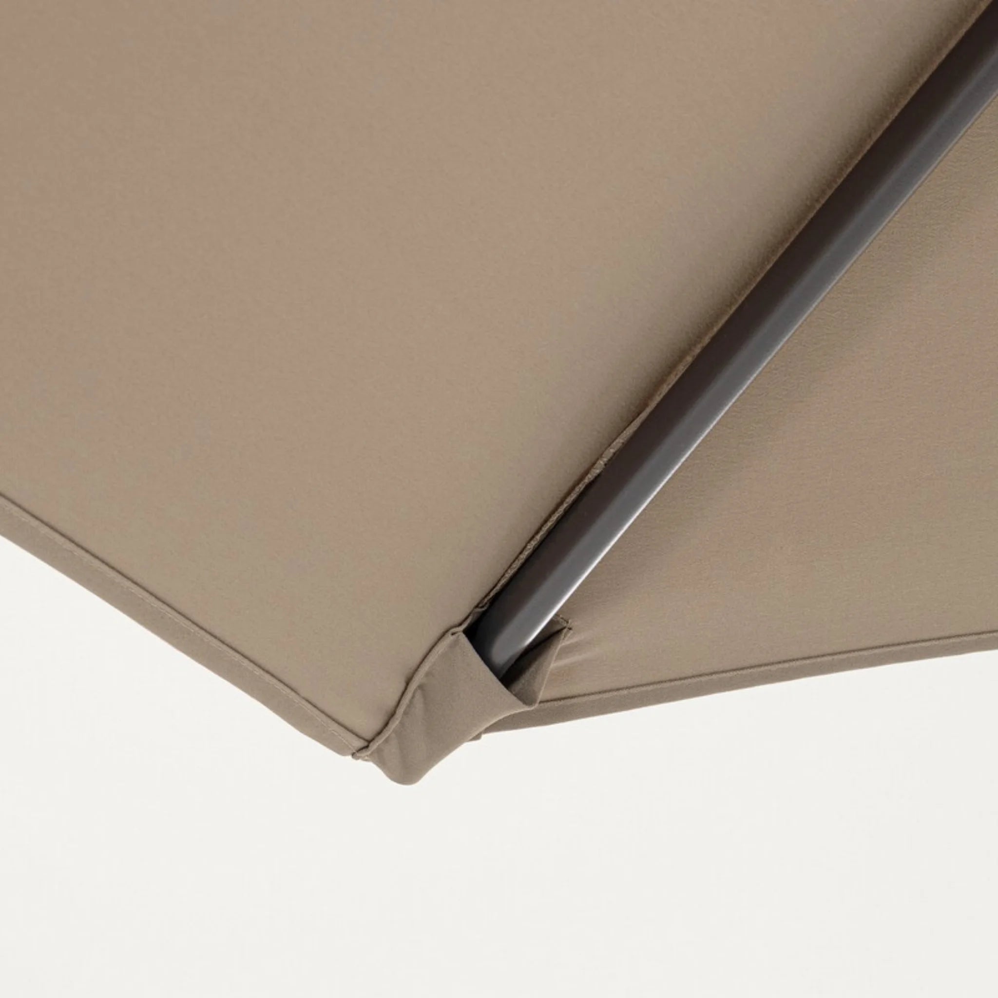 Ampelschirm Nizza 300cm in Taupe von Bizzotto - hochwertiger Sonnenschirm für Garten und Terrasse