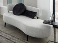 Moderne Récamière Ponsel in Hellgrau mit schwarzen Kissen und Holzbeinen – elegante Chaiselongue fürs Wohnzimmer