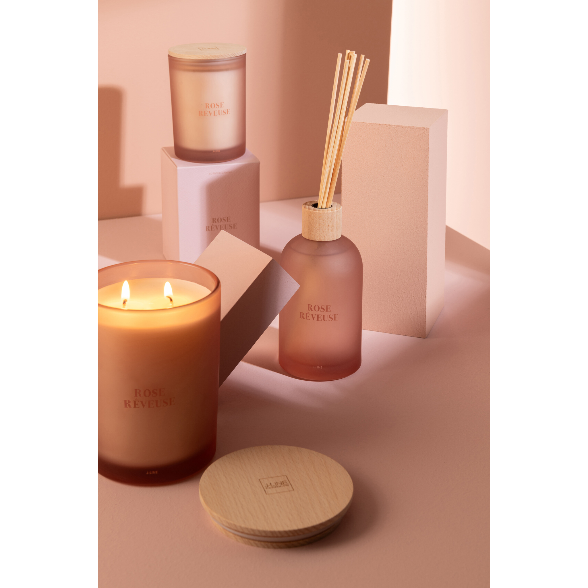 Bougie parfumée Rose rêveuse 38 heures 12,5cm