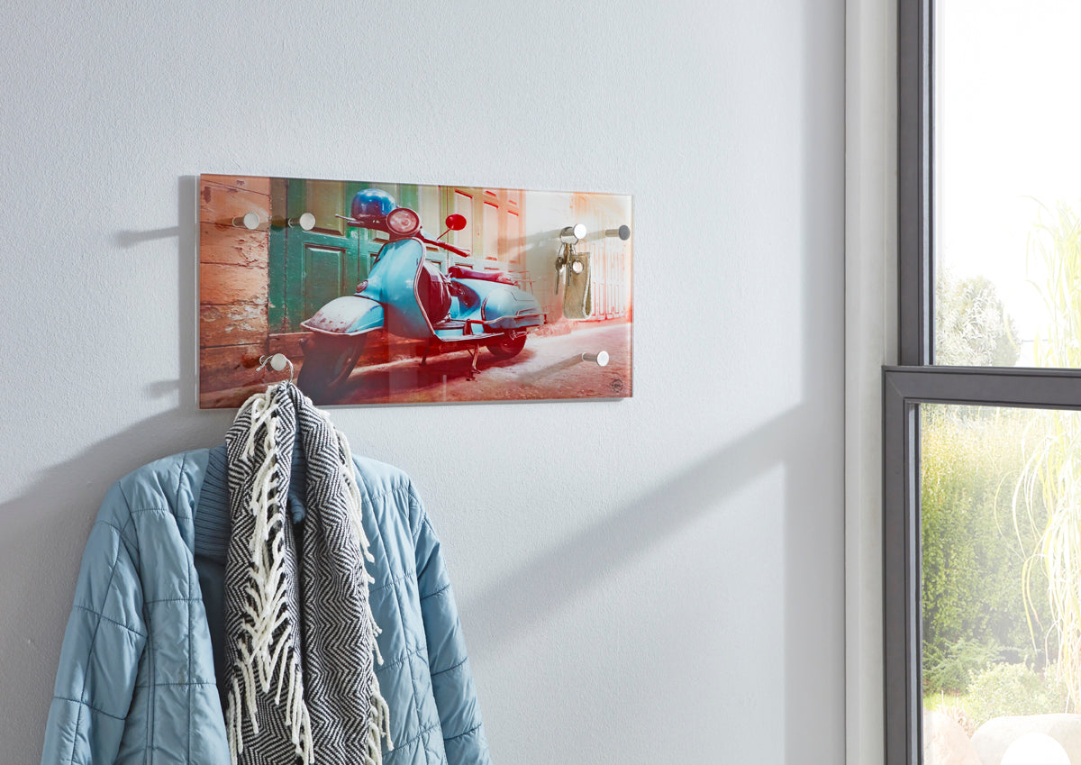 HAKU Möbel Wandgarderobe aus Glas Motiv Roller in Braun