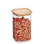 Vorratsglas mit Bambusdeckel, Müsli mit roten Früchten, luftdichte Aufbewahrung