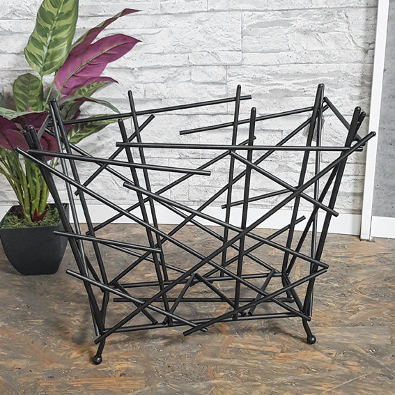 HAKU Möbel Zeitungsständer aus Metall in Schwarz 47 x 20 x 39 cm