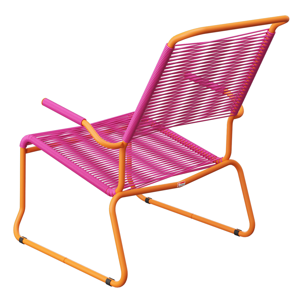 Moderner Relaxstuhl mit orange Metallrahmen und pink Kunststoffseilen, ergonomisches Design für Garten und Terrasse.