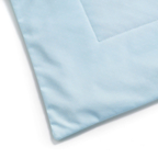 Sommerduvet Glacier in hellem Eisblau, 160x210 cm, mit Steppnaht-Detail und satiniertem Rand
