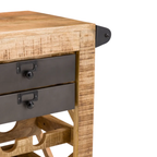 Servierwagen aus hellem Holz mit zwei schwarzen Metall-Schubladen und Weinflaschenhalter darunter.