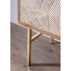 Gutmann Kommode Linea - Holzkommode mit Flechtwerk-Design und Holzbeinen auf Parkettboden.