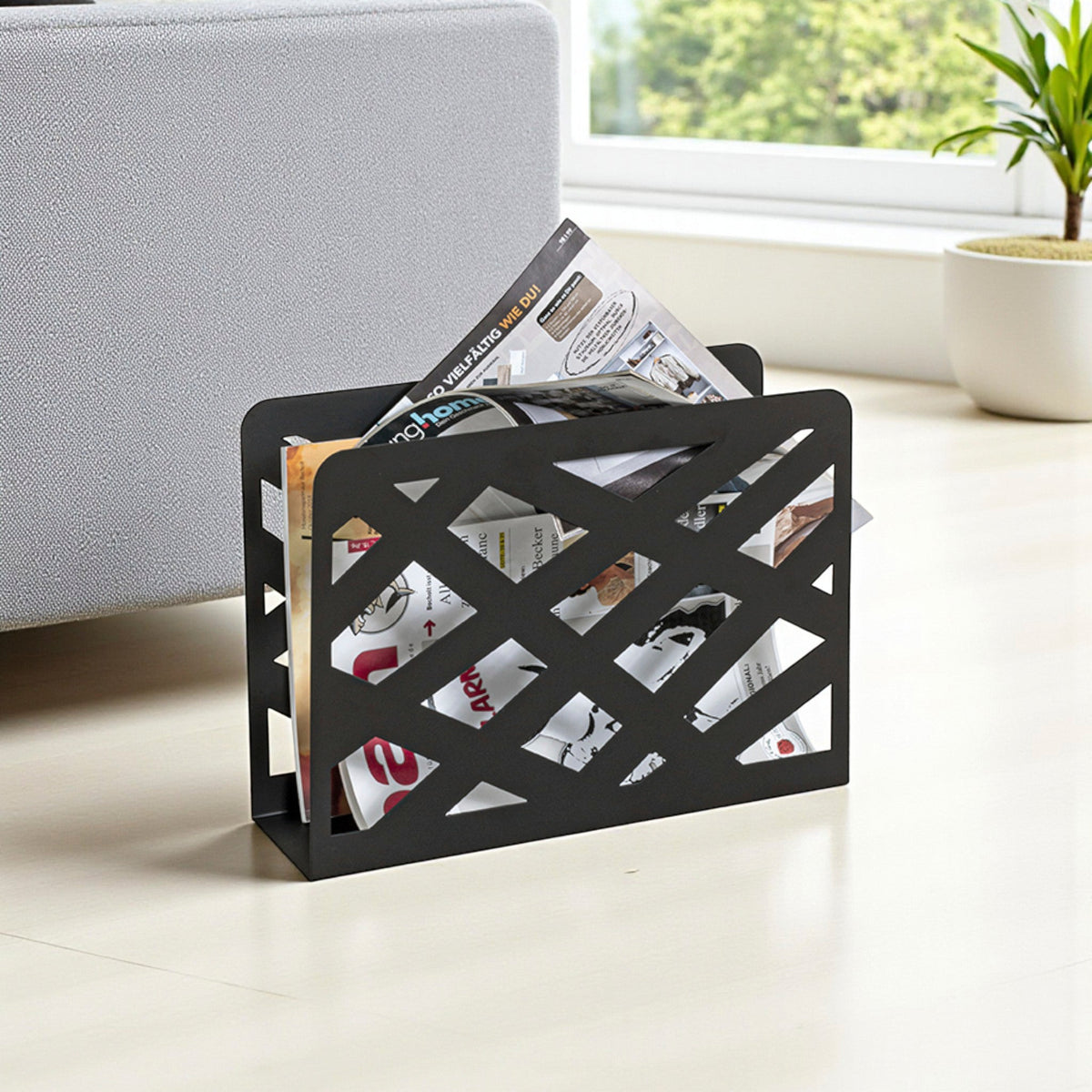 HAKU Möbel Zeitungsständer aus Metall 35 x 10 x 26 cm in Schwarz