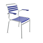 Schaffner Säntis Lattenstuhl mit Armlehne in Blau - moderner Gartenstuhl aus Aluminium