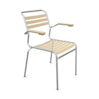 Schaffner Säntis Lattenstuhl mit Armlehne, Pastellbraun - Hochwertiger Gartenstuhl aus Aluminium und Holz