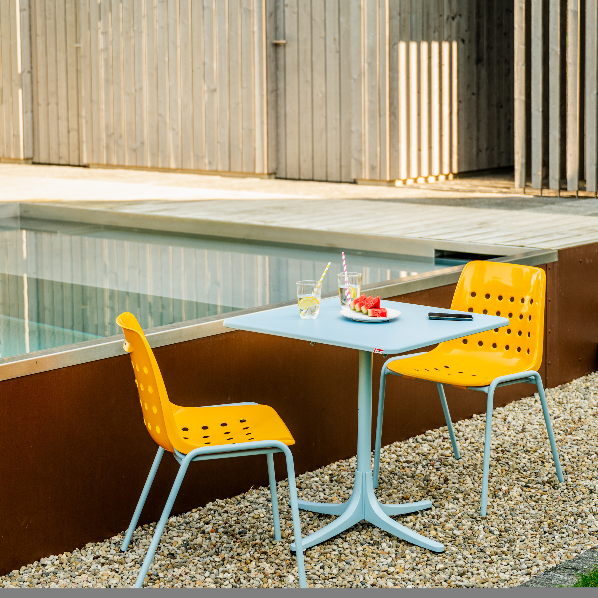 Schaffner Bermuda Stuhl in Hellgrün mit modernem Design bei Schweizer Möbelshop