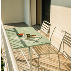 Schaffner Metalltisch Rigi 140x80cm in Rot - moderner Gartentisch für Balkon und Terrasse