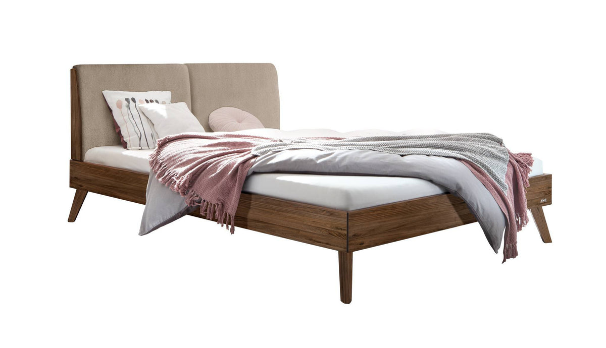 Hasena Simone Bett mit Polsterkopfteil – 140 x 200 cm, Fusshöhe 20 cm, Nussbaum, geölt, Pace sand