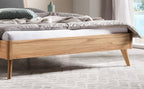 Hasena Mareto Massivholzbett mit Polsterkopfteil – 160 x 200 cm, Fusshöhe 25 cm, Eiche bright, geölt, 841-Pace grey