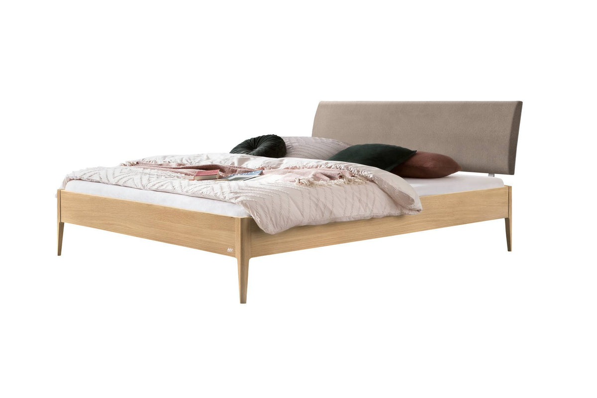 Hasena Sestola Bett mit Polsterkopfteil – 140 x 200 cm, Fusshöhe 20 cm, Eiche bright, geölt, 842-Pace sand