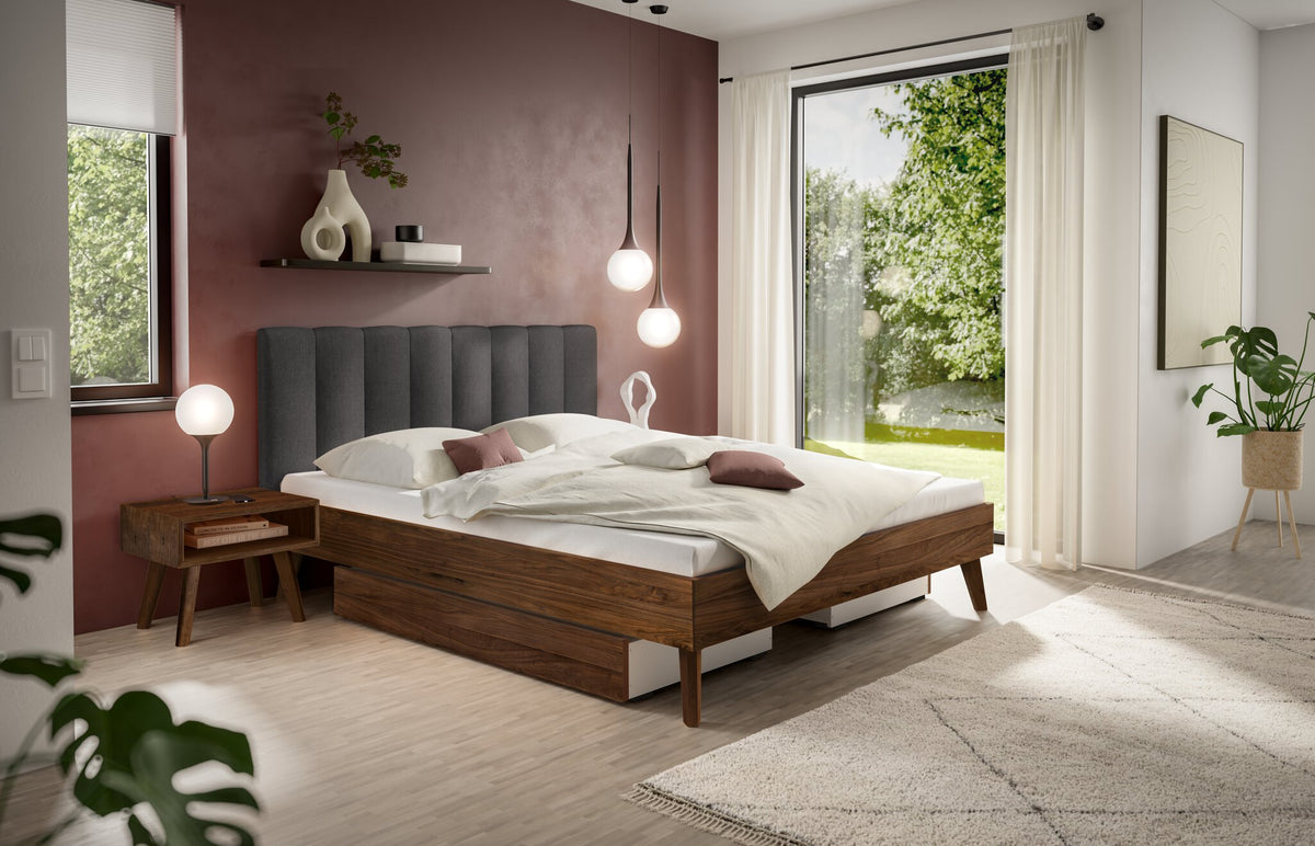 Hasena Taliana Massivholzbett mit Polsterkopfteil – 140 x 200 cm, Fusshöhe 25 cm, Nussbaum, geölt, Pace grey