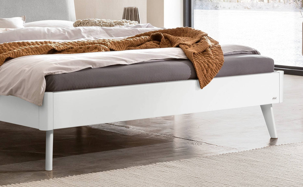 Hasena Fabro Bett mit Polsterkopfteil – 160 x 200 cm, Fusshöhe 20 cm, Eiche bright, geölt, 840-Pace light grey