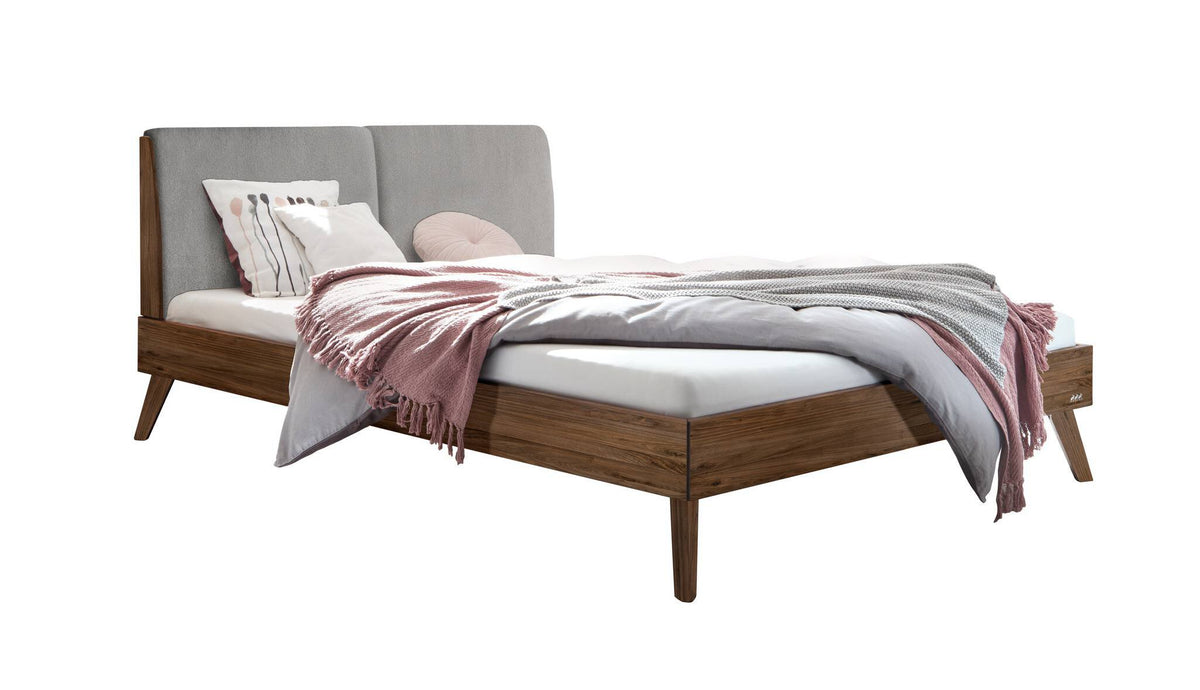 Hasena Simone Bett mit Polsterkopfteil – 140 x 200 cm, Fusshöhe 20 cm, Nussbaum, geölt, Pace light grey