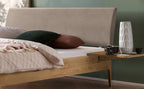 Hasena Sestola Bett mit Polsterkopfteil – 160 x 200 cm, Fusshöhe 25 cm, Eiche bright, geölt, 842-Pace sand