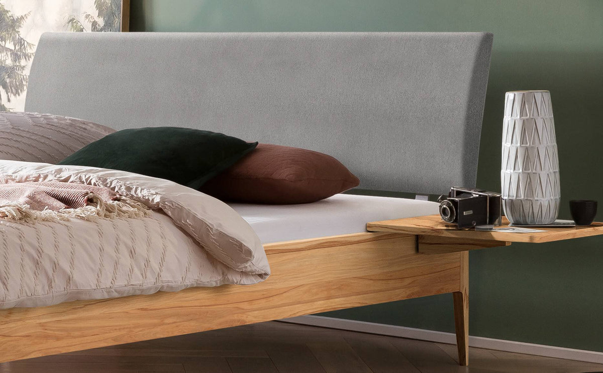 Hasena Sestola Bett mit Polsterkopfteil – 160 x 200 cm, Fusshöhe 20 cm, Wildeiche natur, geölt, 840-Pace light grey