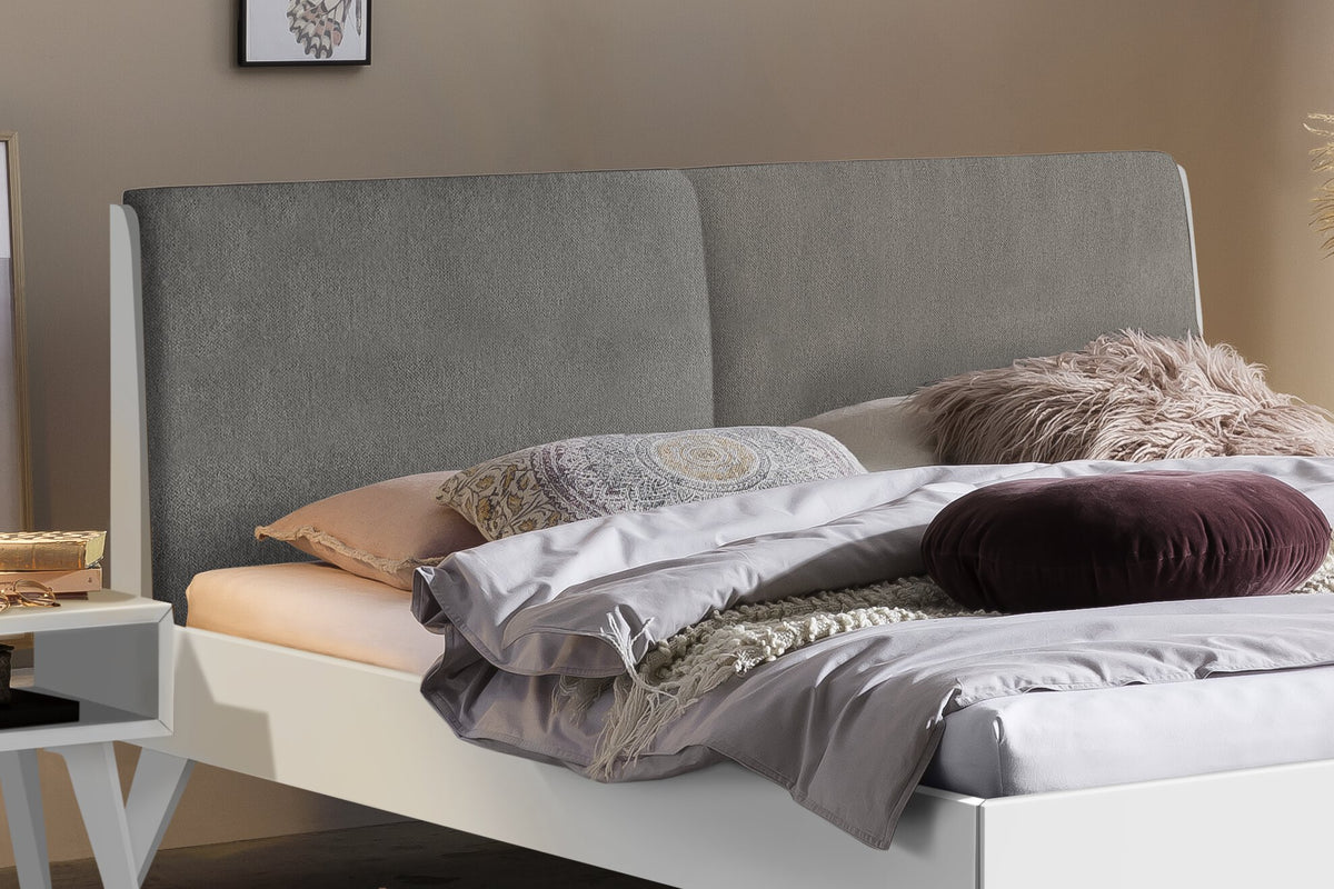 Hasena Simone Bett mit Polsterkopfteil – 160 x 200 cm, Fusshöhe 20 cm, MDF weiss deckend, lackiert, Pace light grey