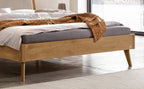 Hasena Fabro Bett mit Polsterkopfteil – 180 x 200 cm, Fusshöhe 20 cm, Nussbaum, geölt, 842-Pace sand
