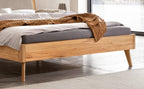 Hasena Fabro Bett mit Polsterkopfteil – 160 x 200 cm, Fusshöhe 25 cm, Wildeiche natur, geölt, 842-Pace sand