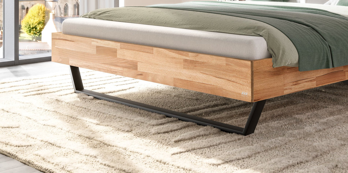 Hasena Elio Massivholzbett – 160 x 200 cm, Fusshöhe 20 cm, Nussbaum, geölt, Pace sand