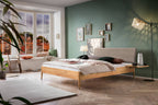 Hasena Sestola Bett mit Polsterkopfteil – 140 x 200 cm, Fusshöhe 25 cm, Wildbuche natur, geölt, 842-Pace sand