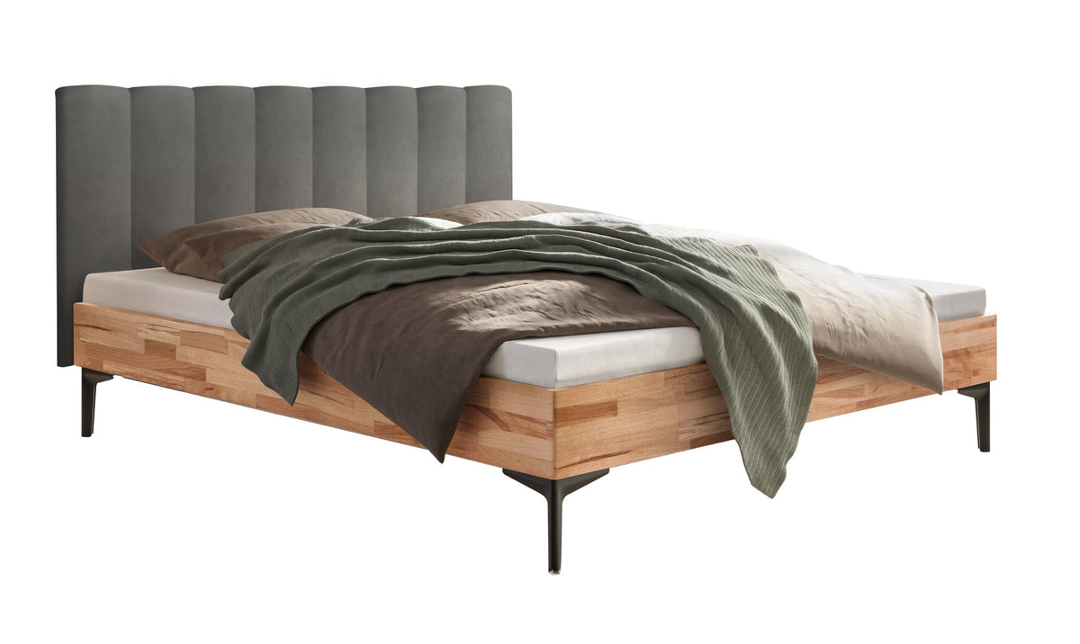 Hasena Donata Massivholzbett mit Polsterkopfteil – 140 x 200 cm, Fusshöhe 20 cm, Kernbuche natur, geölt, Monet steel