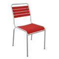 Moderne Aluminium-Stapelstuhl mit roten Lamellen, stapelbar, ideal für Garten und Terrasse.
